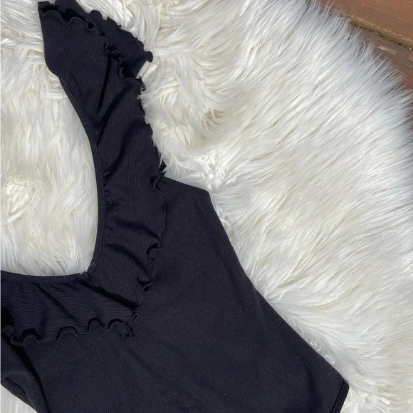 Wilfred Ribbed Ruffle Bodysuit - Picture 4 of 8